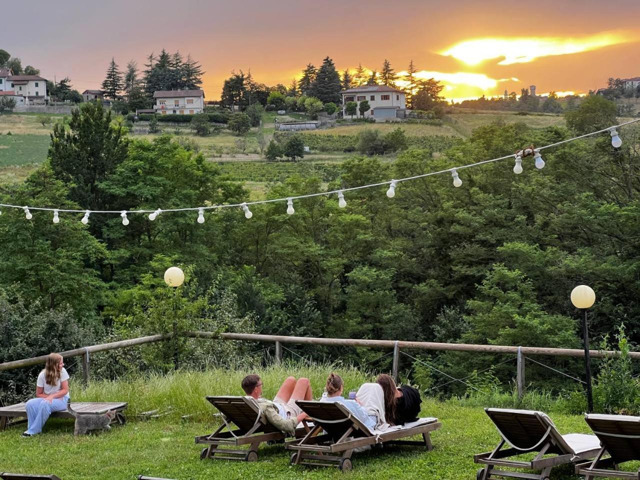 Cascina Gazzeri Aparthotel *
